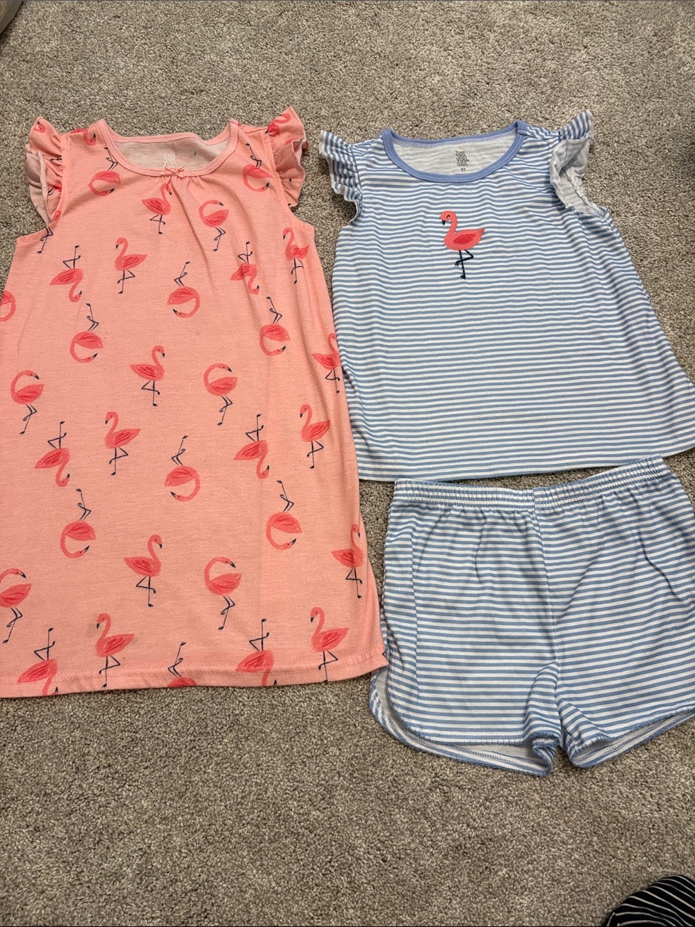 Carter’s Just One You girls Flamingo Pajama bundle 5T
